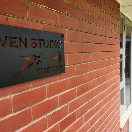 Haven Studio Hideaway Near Airport بيرث المظهر الخارجي الصورة