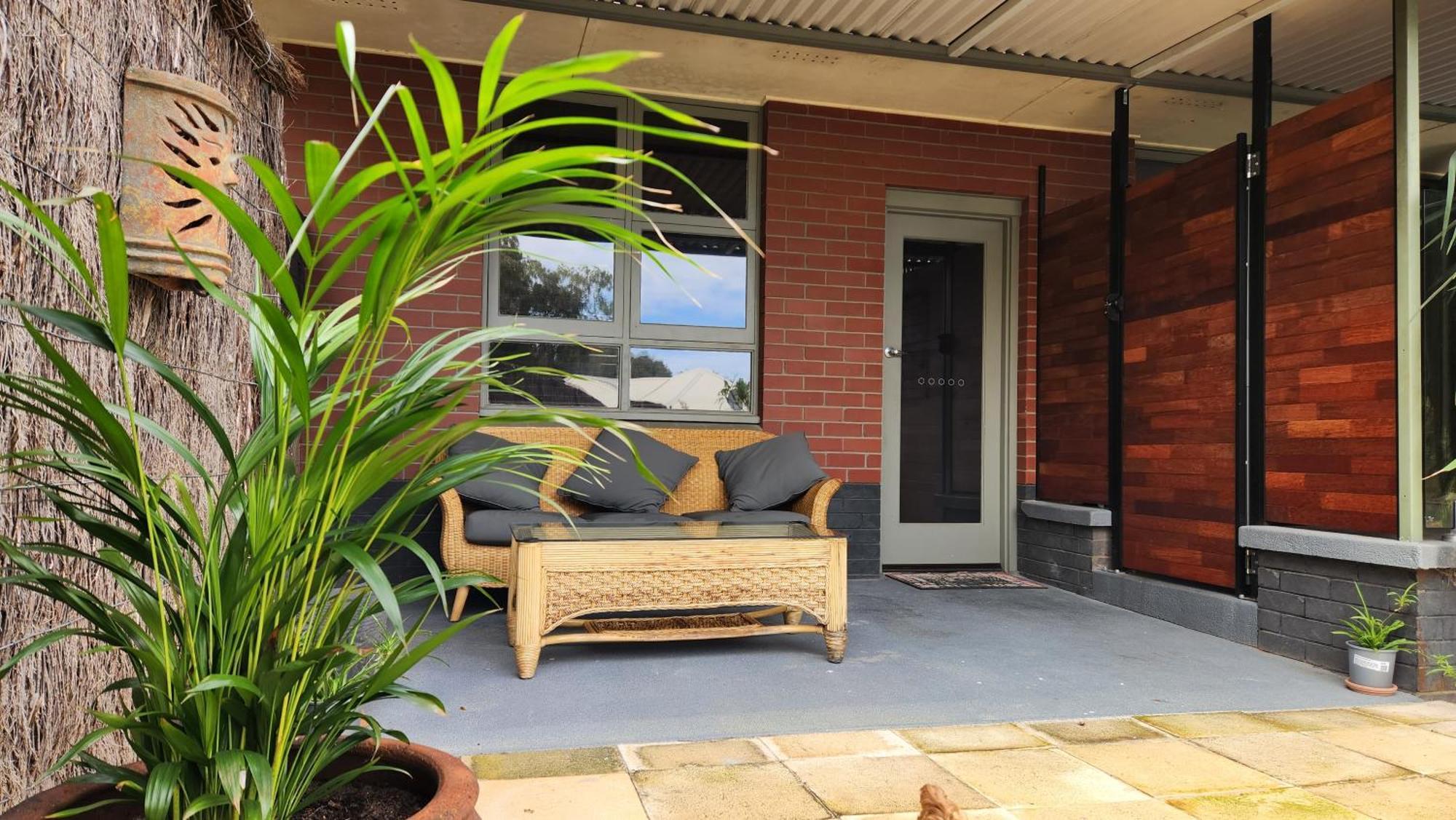 Haven Studio Hideaway Near Airport بيرث الغرفة الصورة