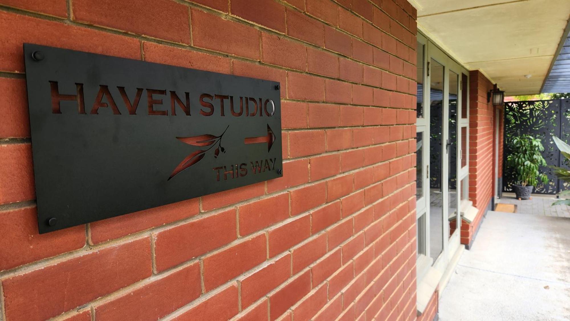 Haven Studio Hideaway Near Airport بيرث المظهر الخارجي الصورة